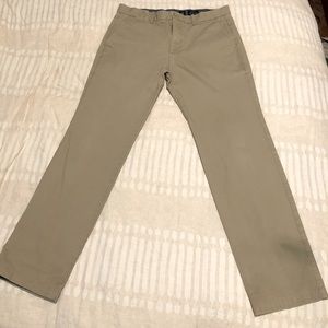 Gap Slim Fit Chino Pants